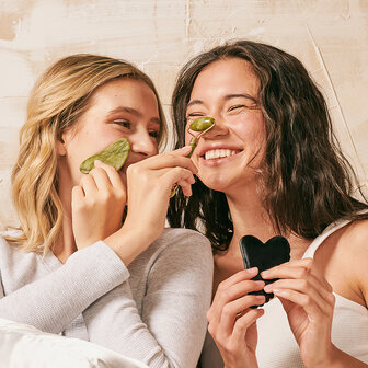 Zo&euml; Ayla - Jade Gua Sha and Roller Set